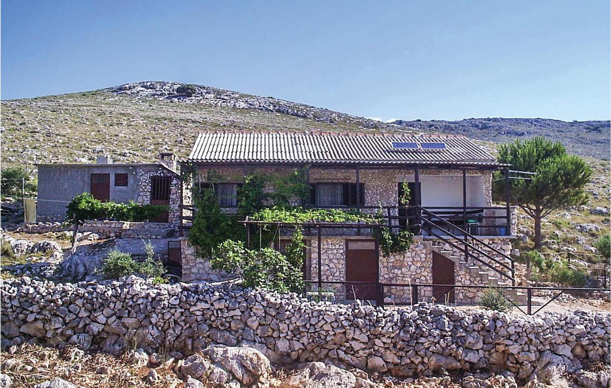 Amazing Home In Kornati With House Sea View Vrulje  Luaran gambar